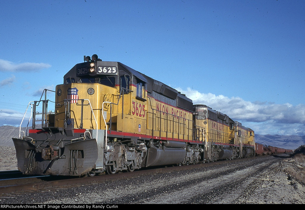 UP 3625 West USW at Phil siding